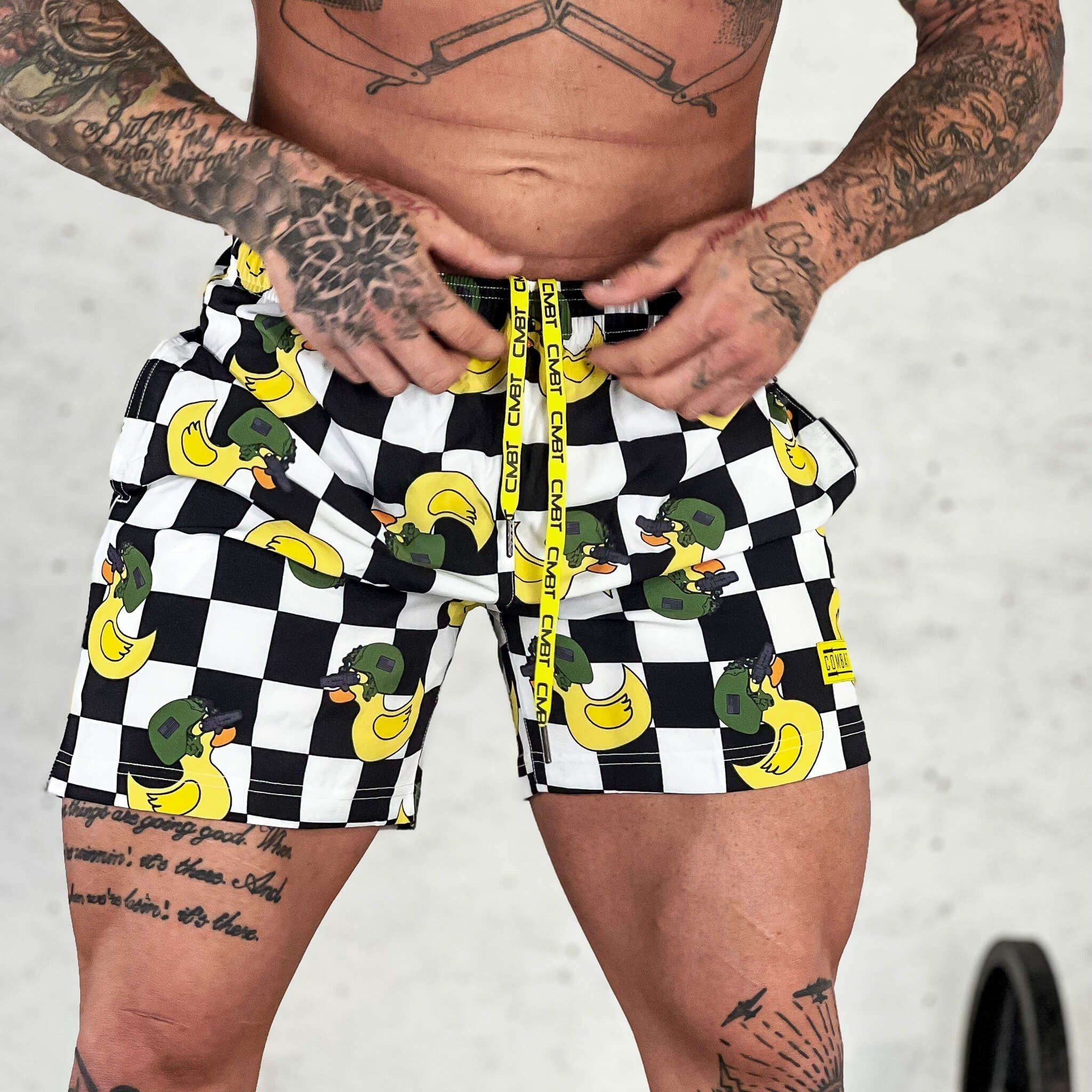 MEN'S PERFORMANCE TRAINING SHORTS V3 | 5.5" INSEAM | CHECKERED PATTERN TACTIDUCK